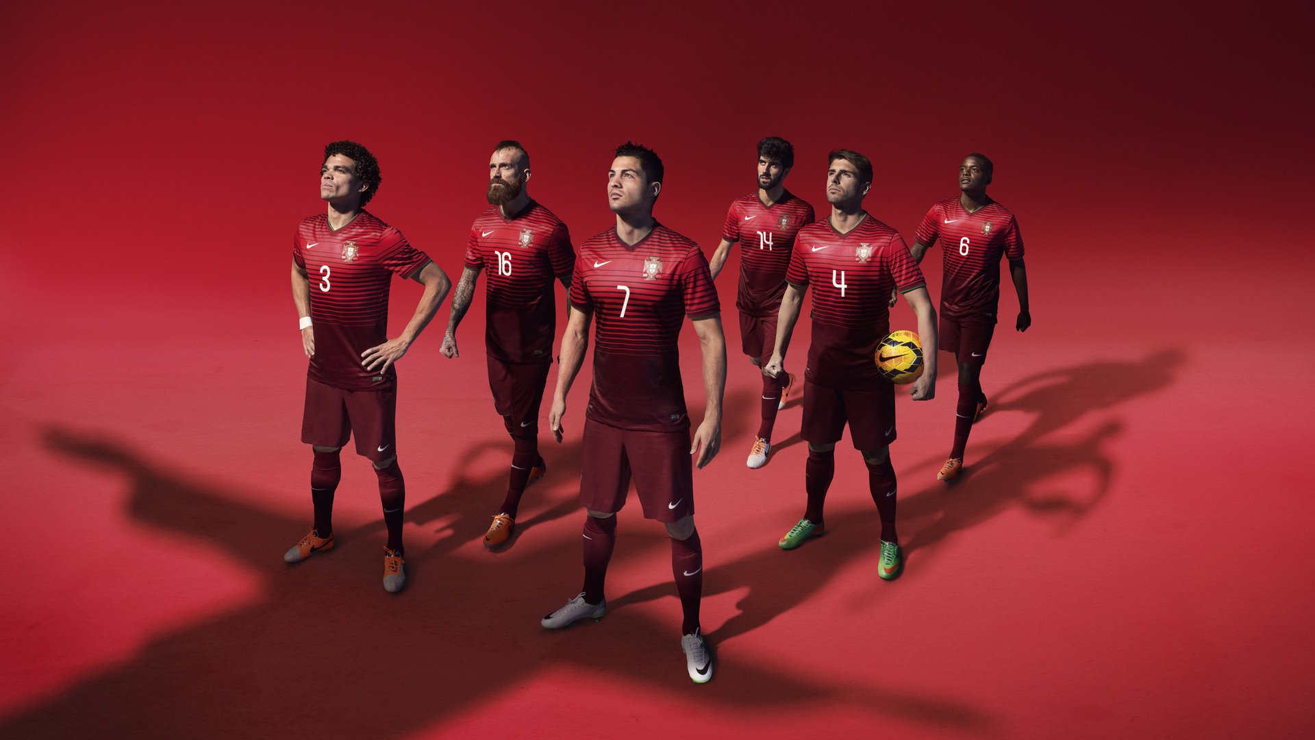 内斯塔：伤病缠身的优雅后卫，坚持与不屈，内斯塔太帅了